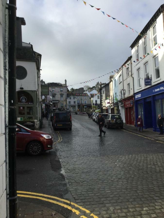 2 Leather Lane Ulverston Exterior photo