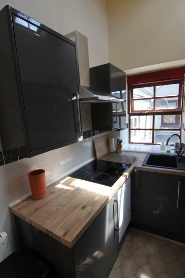 2 Leather Lane Ulverston Exterior photo